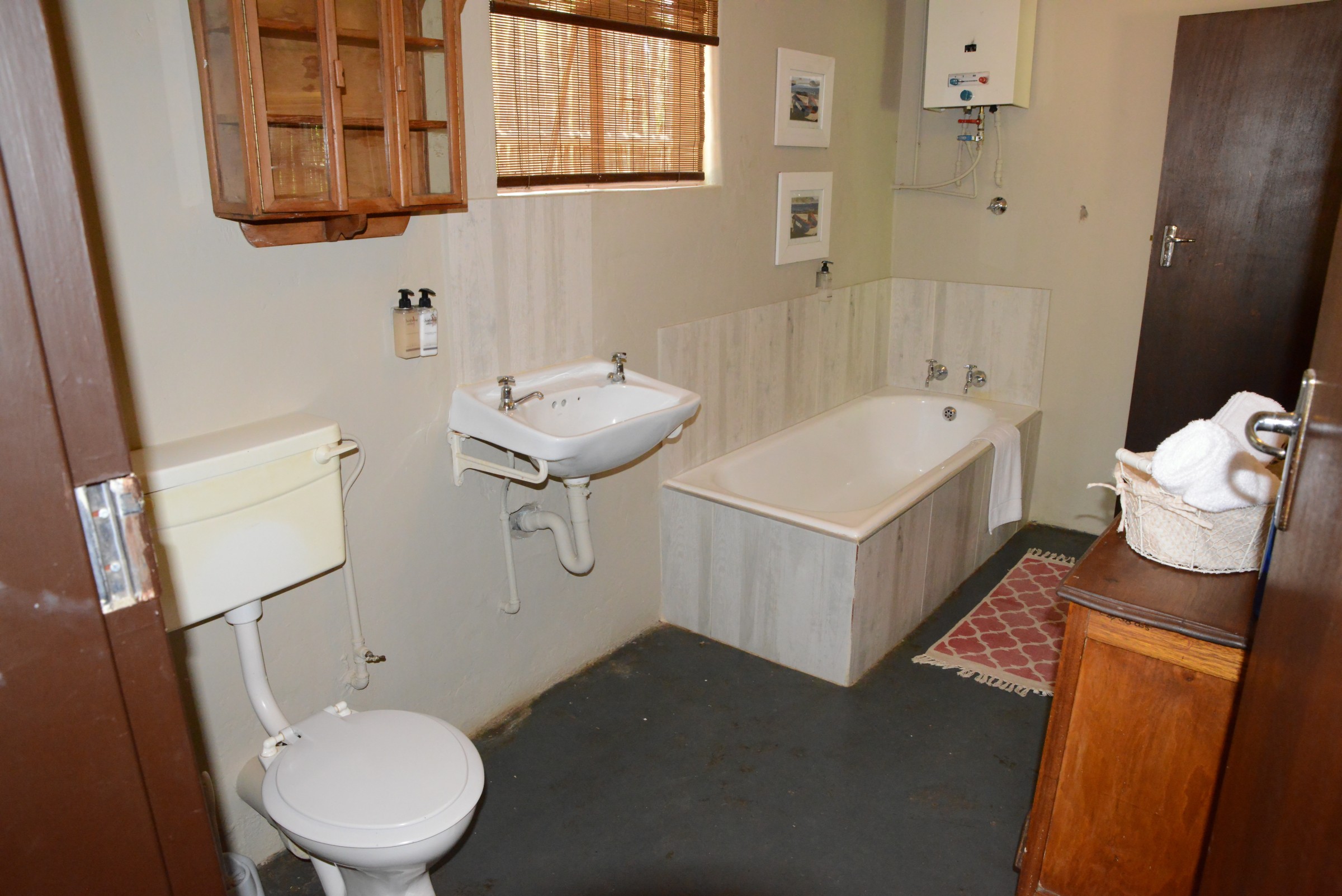 fg-bathroom-04-south-of-africa